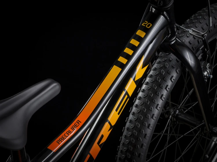 ROWER TREK PRECALIBER 20 BLACK/ ORANGE WIDELEC 2022