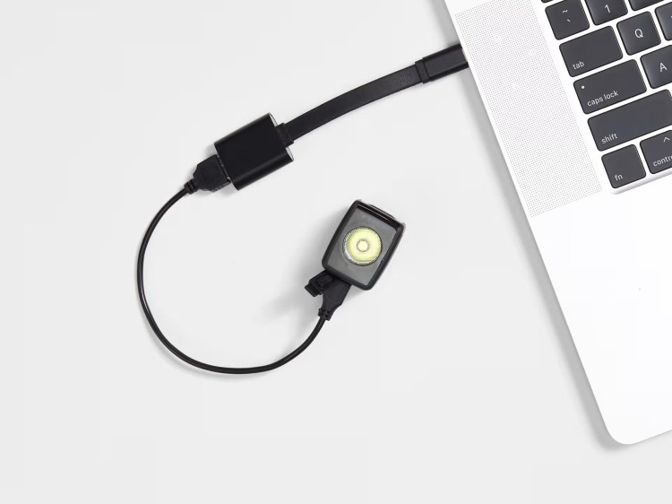 LAMPKA PRZÓD TREK ION 200 RT