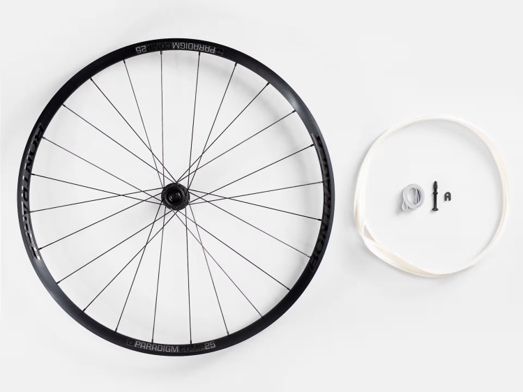 KOŁO P BONTRAGER PARADIGM COMP 25 TLR