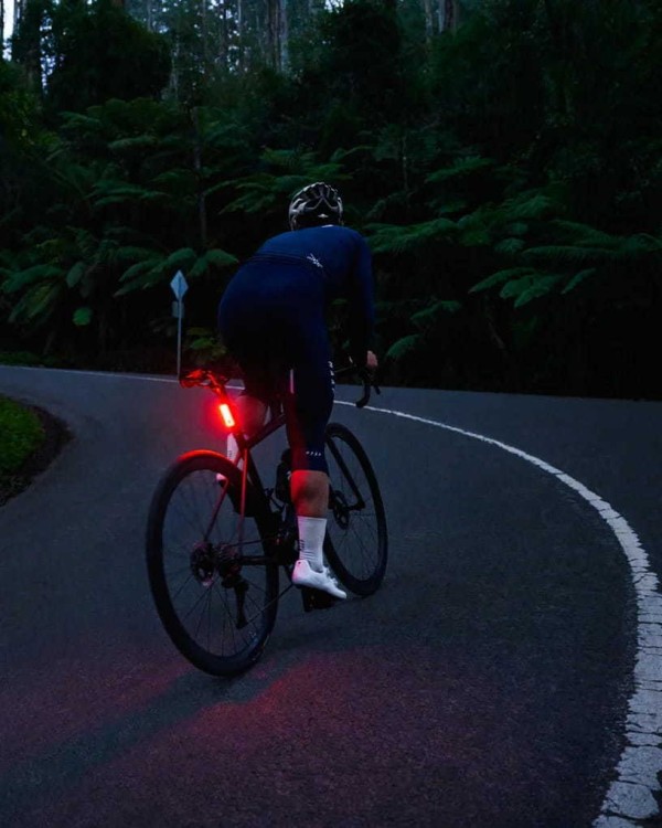 OŚWIETLENIE TYŁ KNOG BLINDER ROAD R150 TYŁ