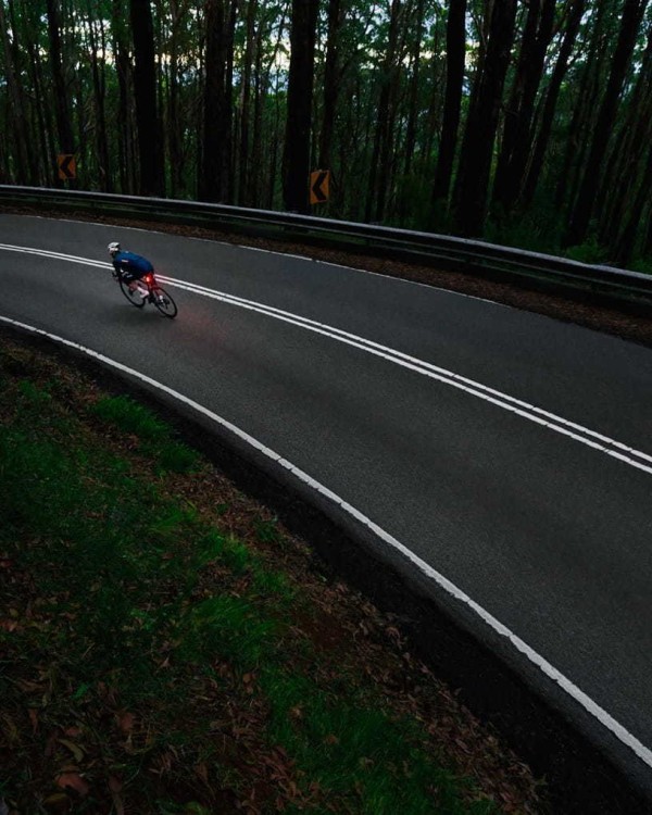 OŚWIETLENIE TYŁ KNOG BLINDER ROAD R150 TYŁ